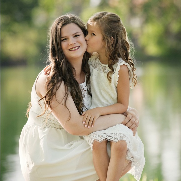 Meet your Posher, Olivia - Picture 1 of 1